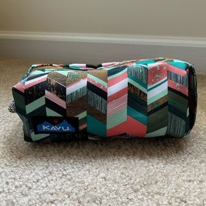 KAVU Pixie Pouch Accessory Travel Toiletry and Makeup Bag